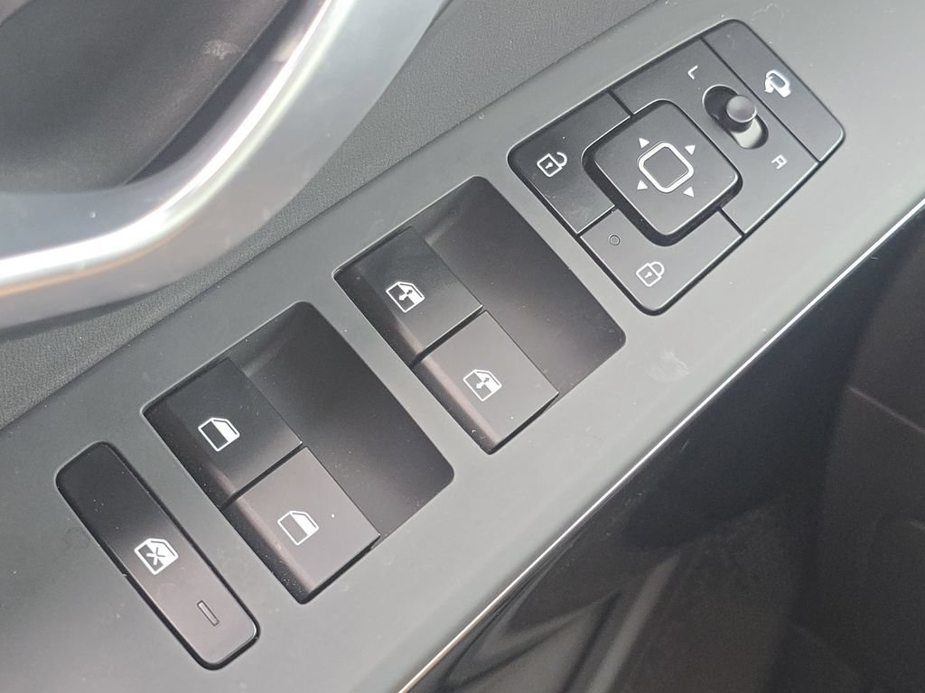 Used 2023 Kia Niro Wave w/ Wave Preserve Package FWD image 29