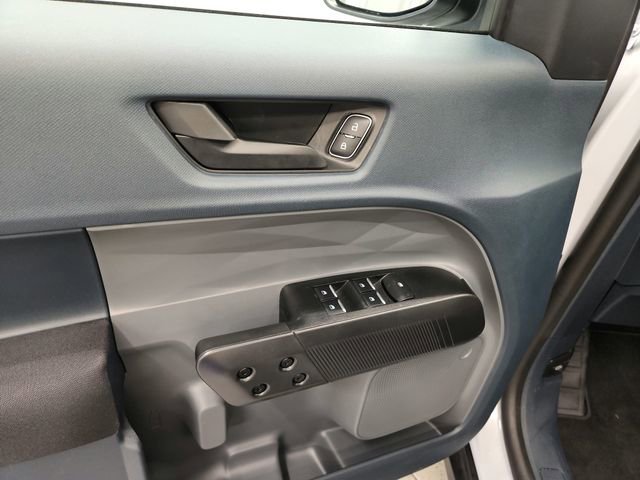 Used 2025 Ford Maverick XL w/ Equipment Group 102A image 28