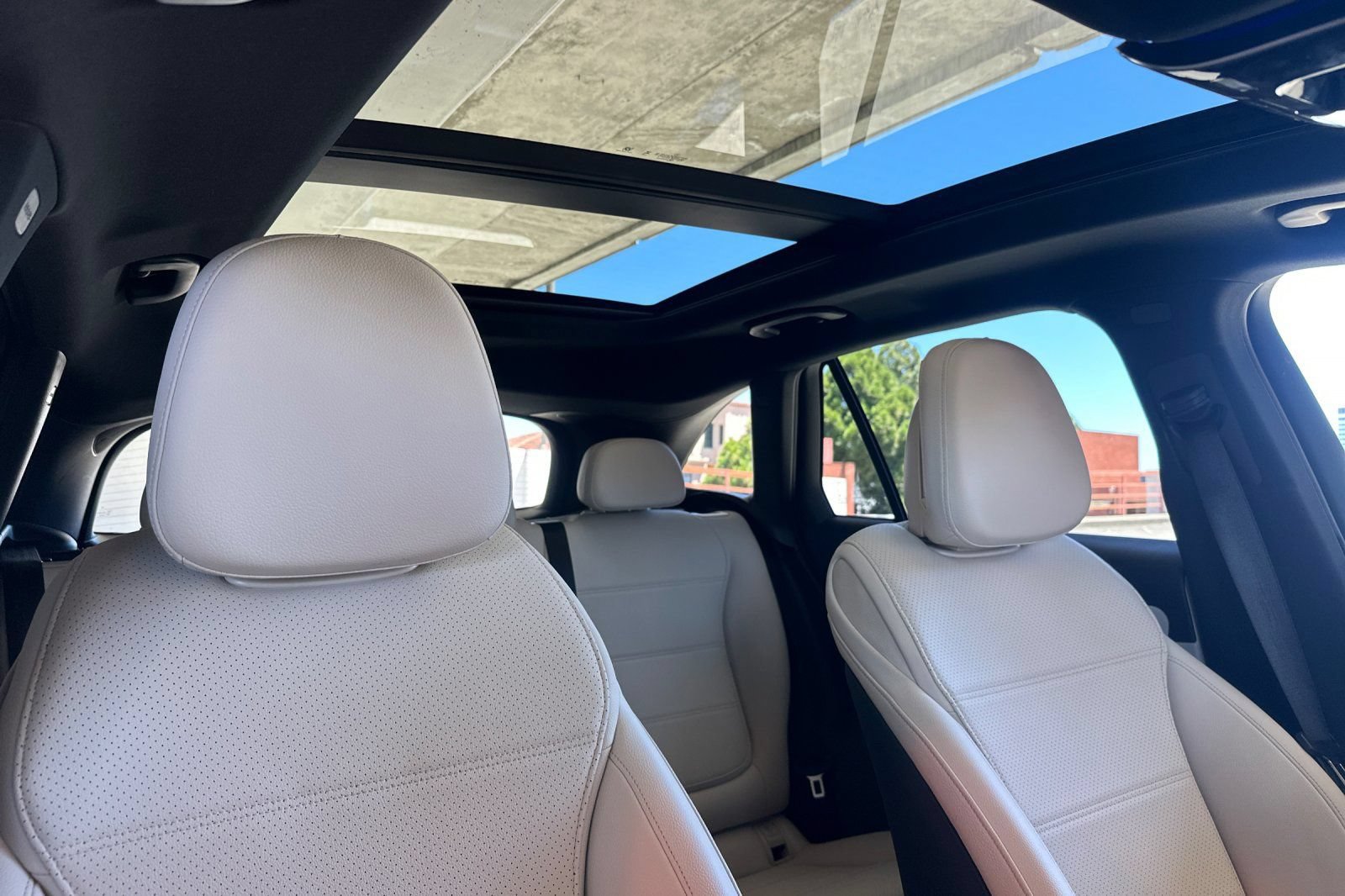 Certified 2026 Mercedes-Benz GLC 300 image 23