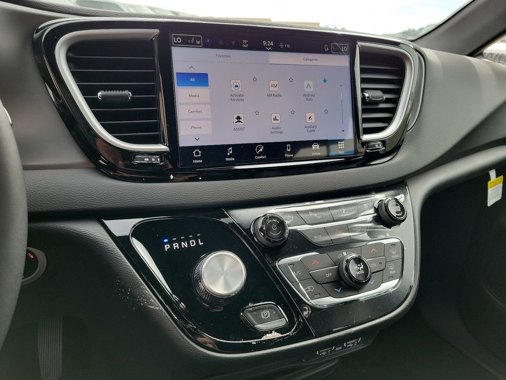 New 2025 Chrysler Voyager LX image 6