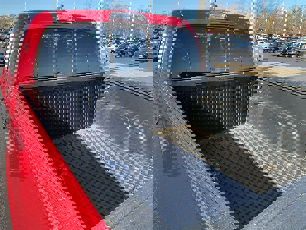 Used 2020 Toyota Tacoma SR image 14