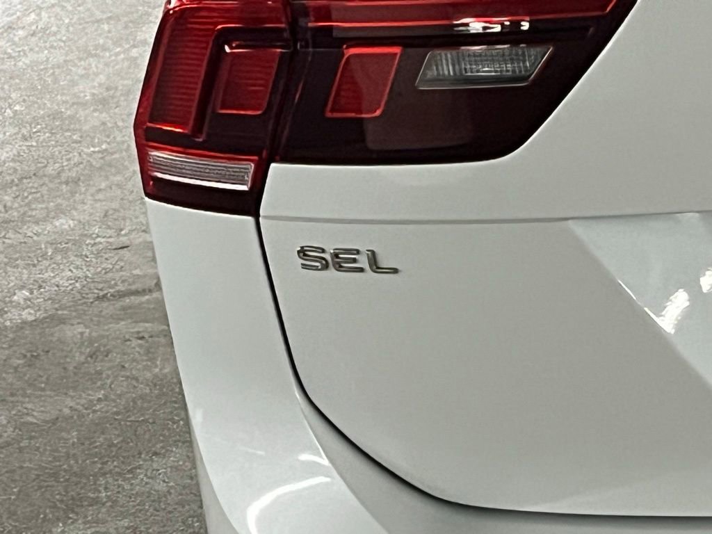 Used 2024 Volkswagen Tiguan SEL R-Line image 36