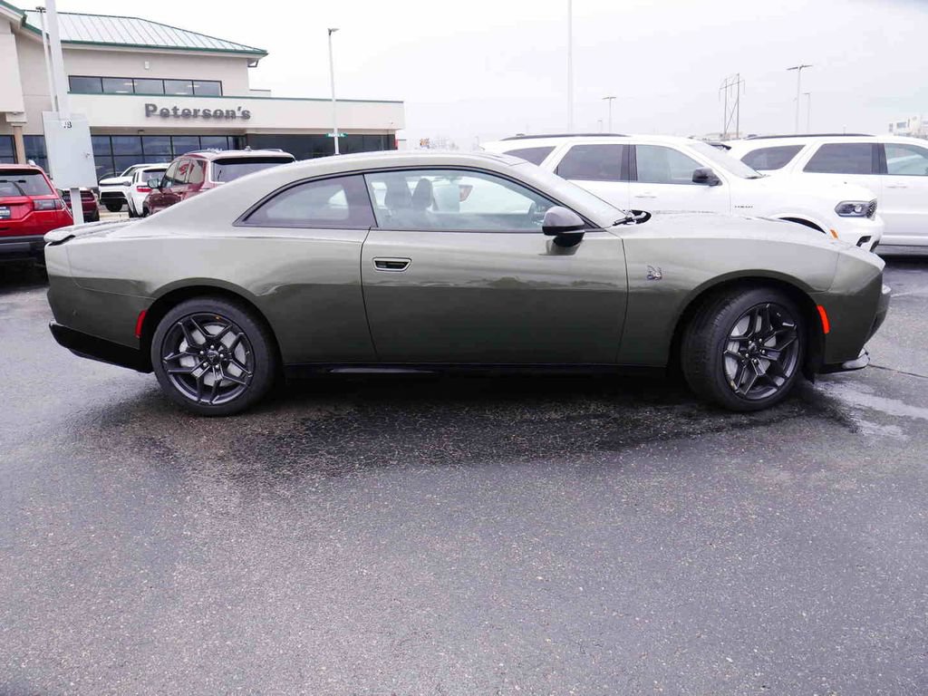 New 2026 Dodge Charger Scat Pack w/ Blacktop Package AWD/4WD image 9