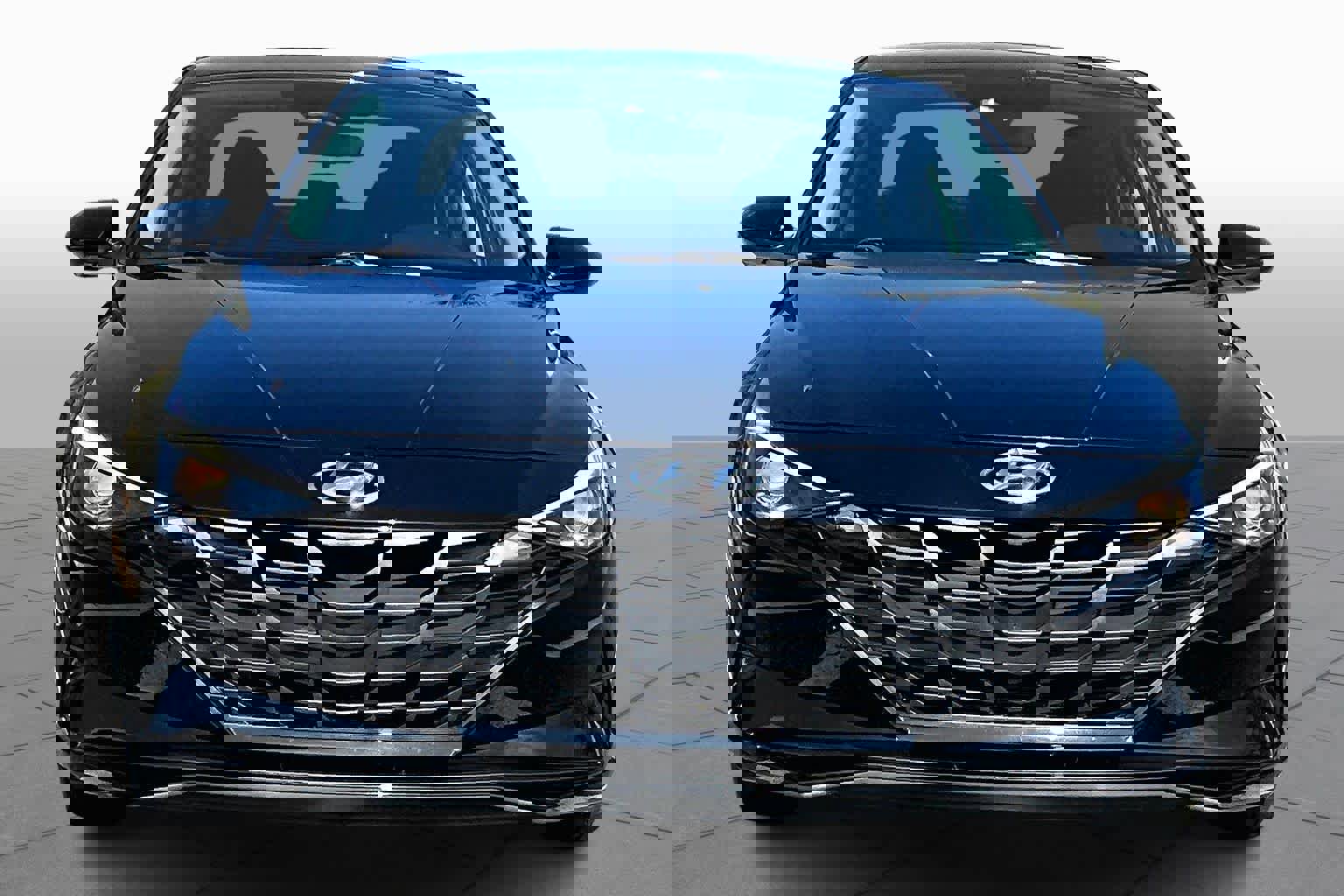 Used 2023 Hyundai Elantra SEL image 4