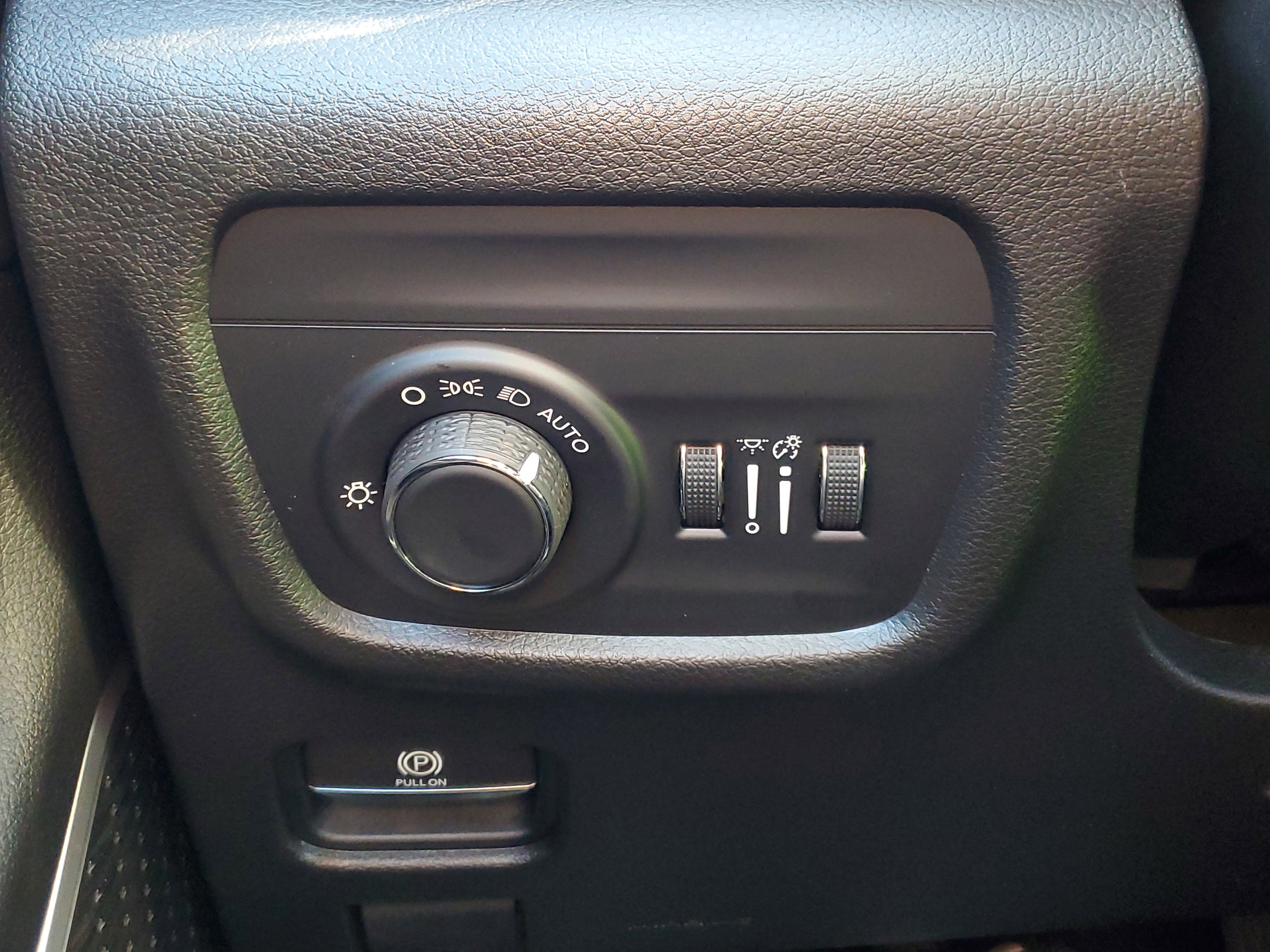 Used 2021 Jeep Grand Cherokee L Laredo image 29