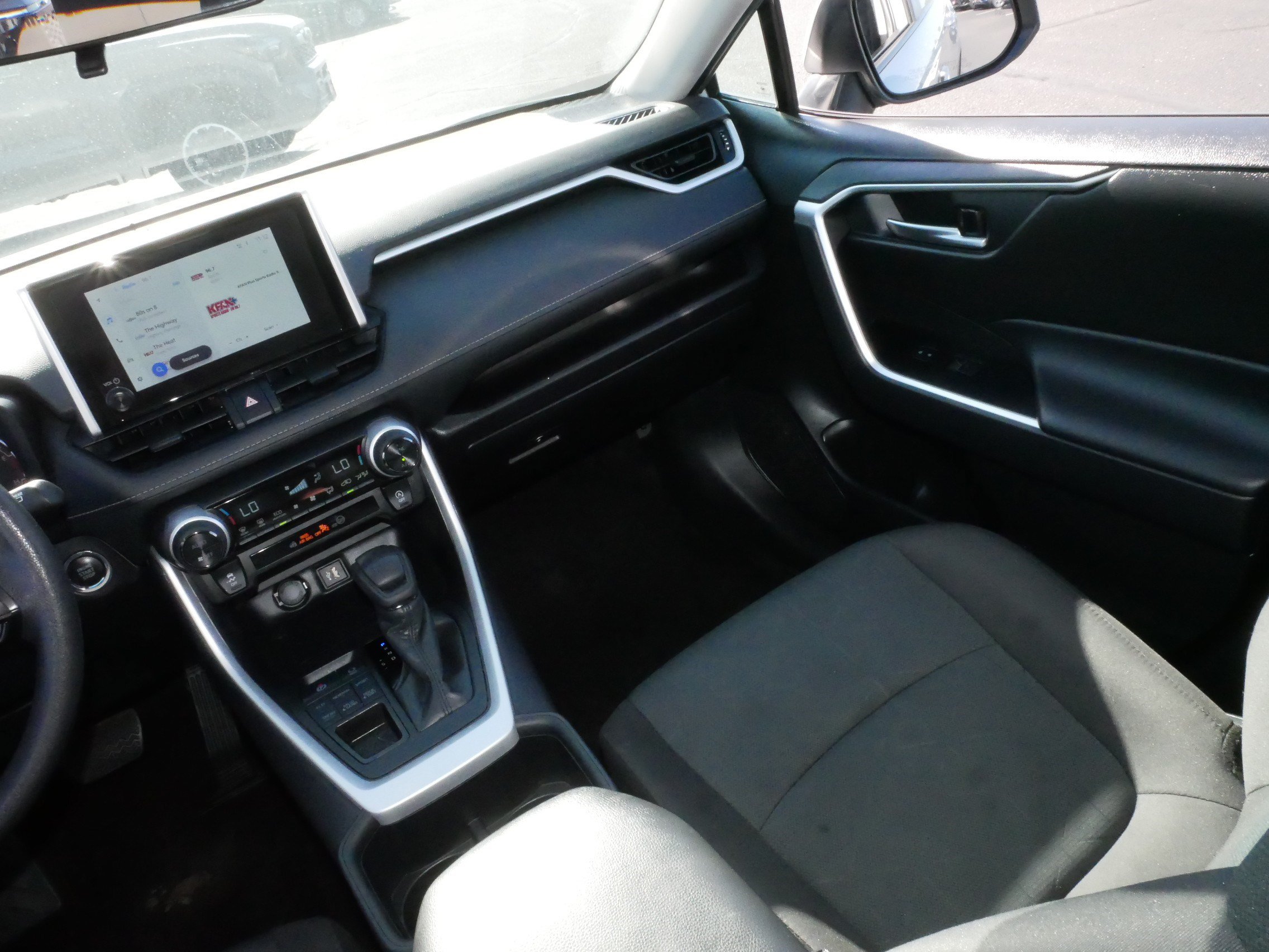 Certified 2025 Toyota RAV4 XLE AWD/4WD image 11