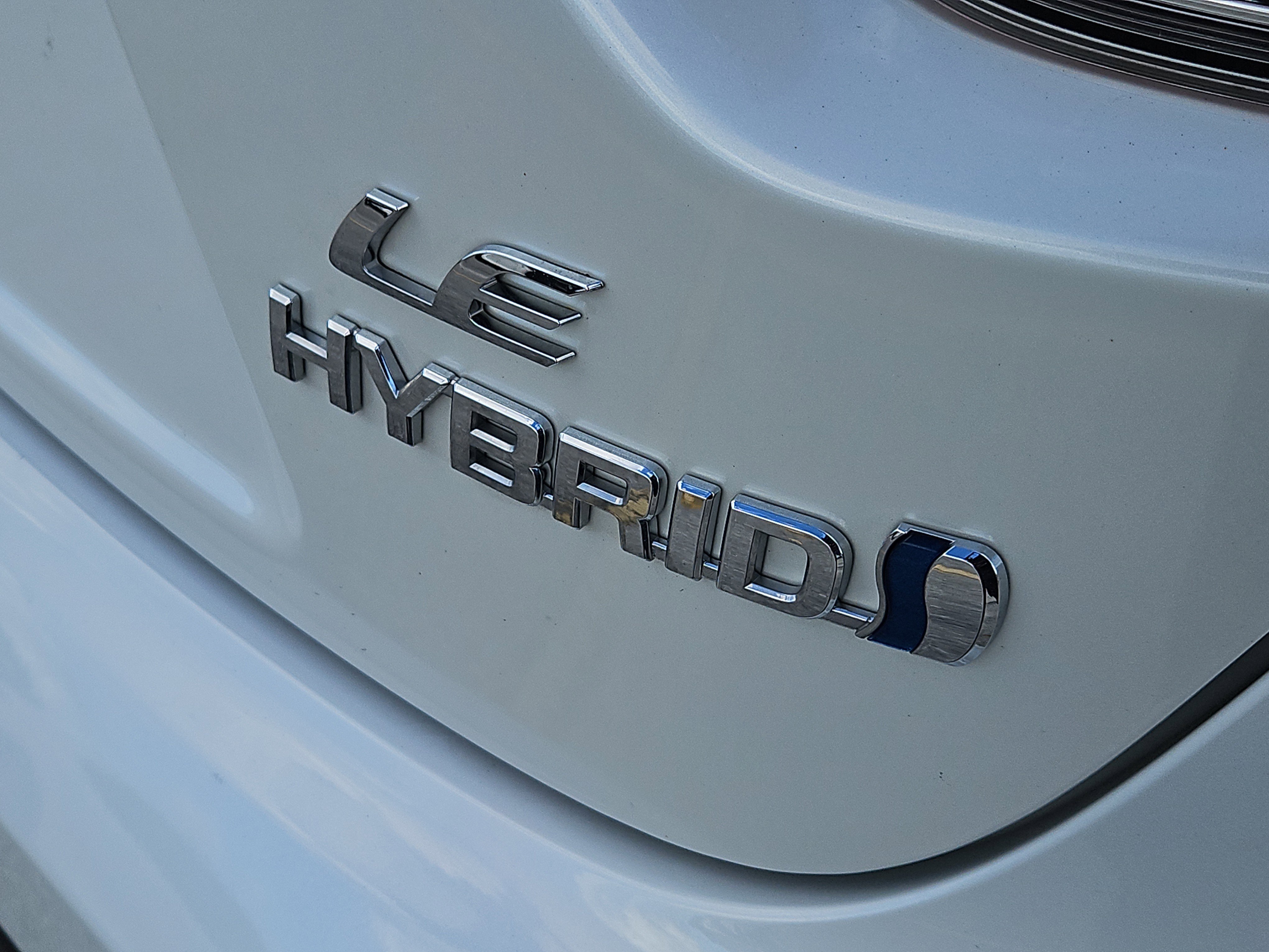 Used 2024 Toyota Corolla LE FWD image 6