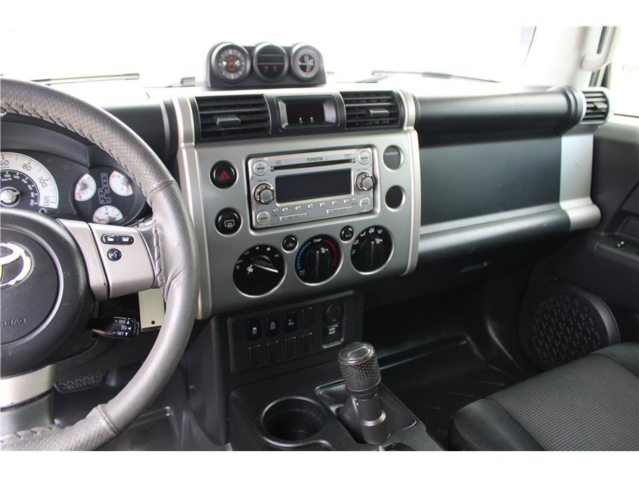 Used 2012 Toyota FJ Cruiser 4WD w/ Convenience Pkg image 20