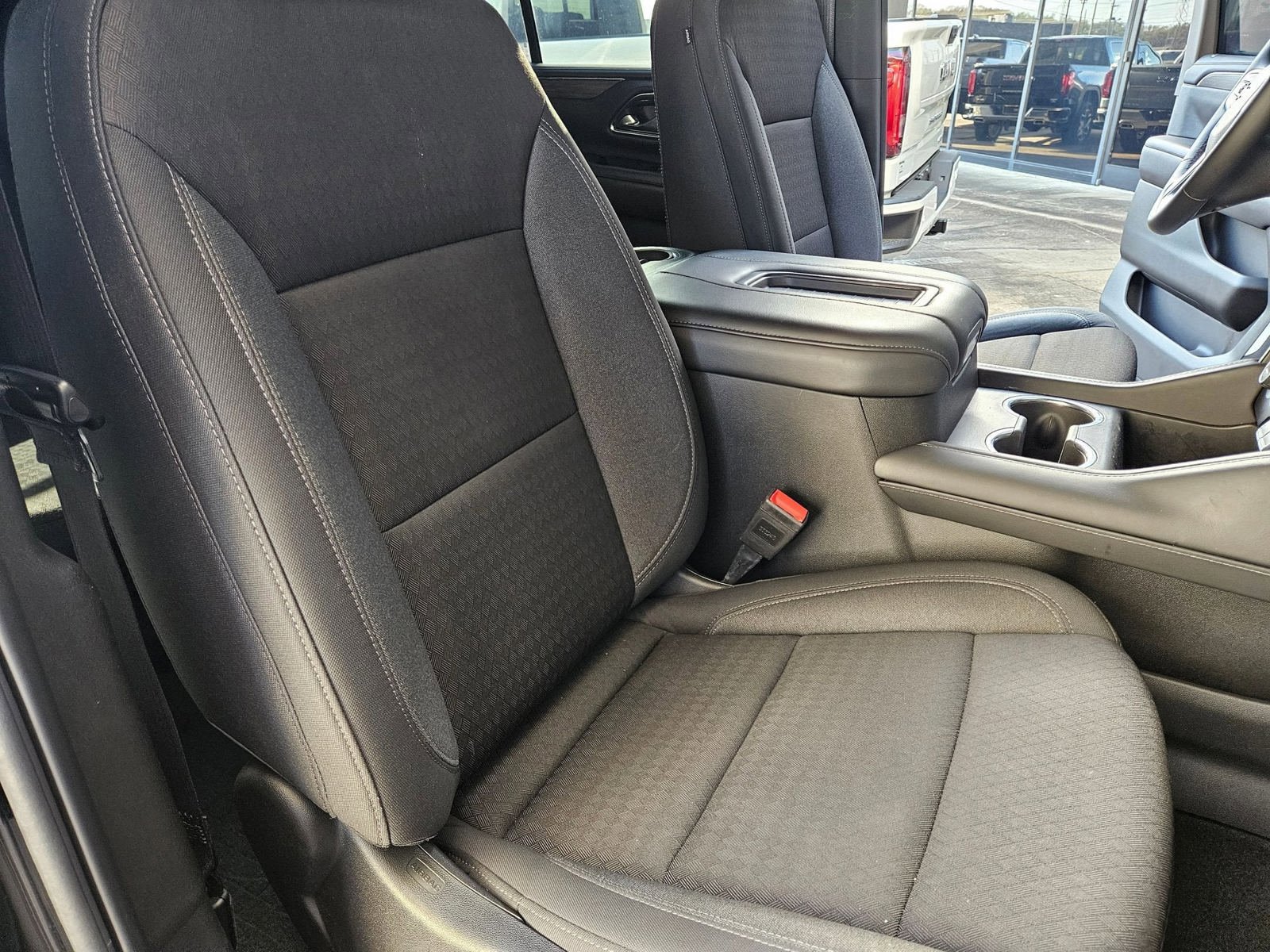 Used 2024 Chevrolet Tahoe LS image 28