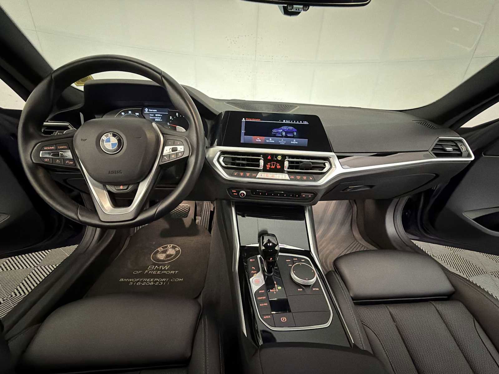 Used 2022 BMW 230i Coupe w/ Convenience Package RWD image 12