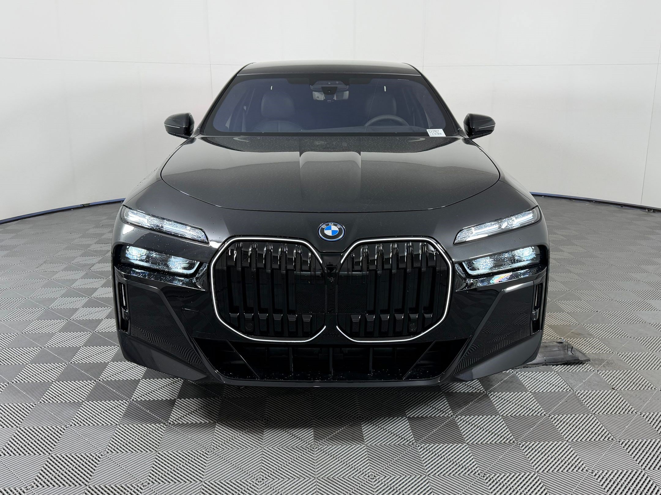 New 2026 BMW 750e xDrive w/ Executive Package AWD/4WD image 6