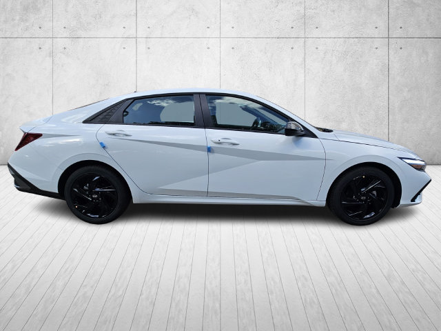 New 2026 Hyundai Elantra Sport FWD image 4