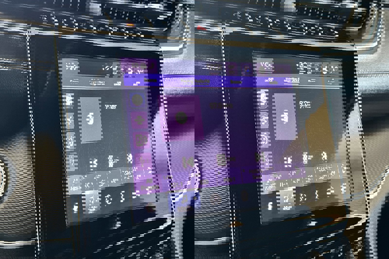 New 2025 Jeep Grand Cherokee Laredo X w/ Luxury Tech Group I image 18