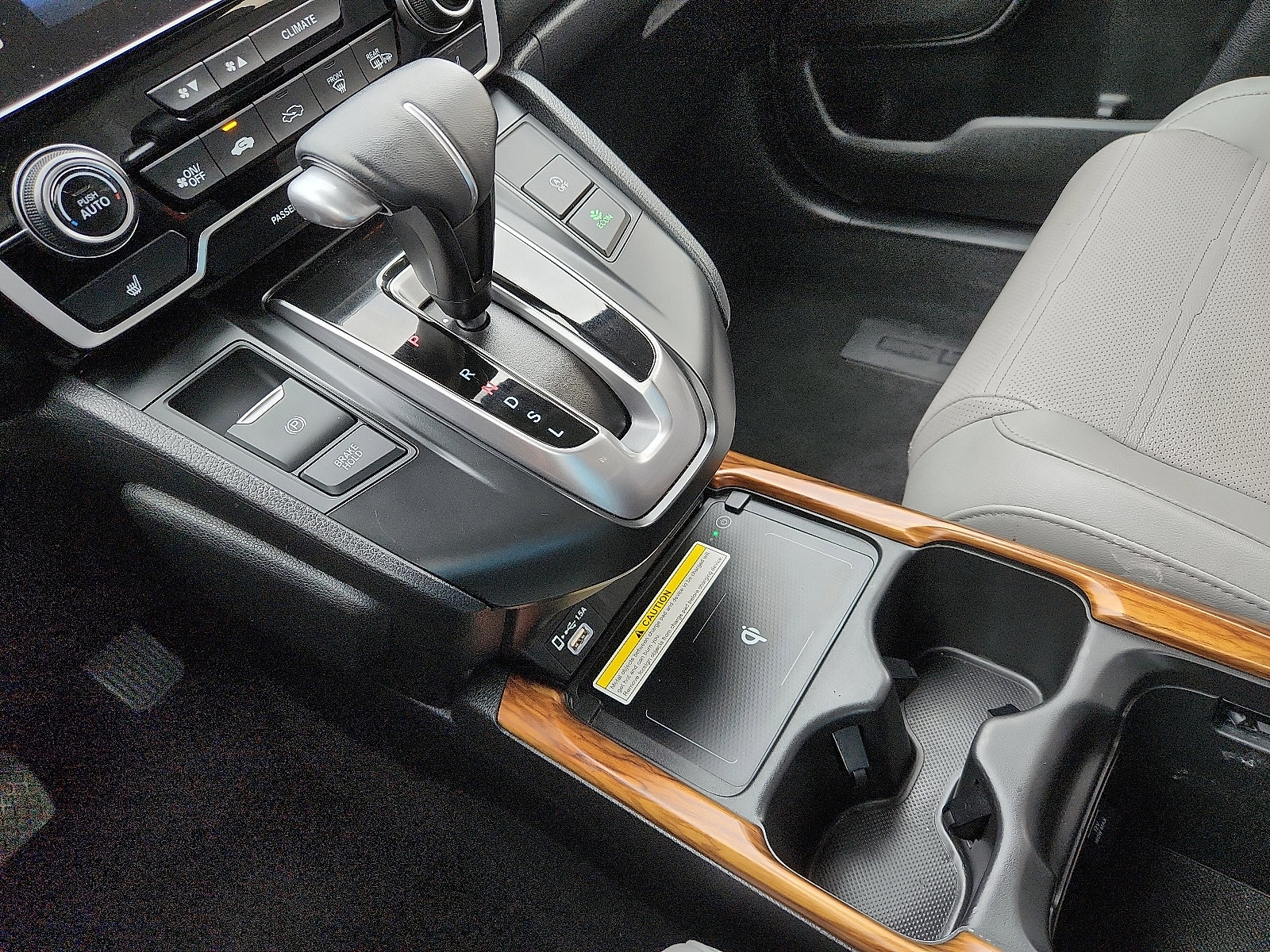 Used 2022 Honda CR-V Touring image 16