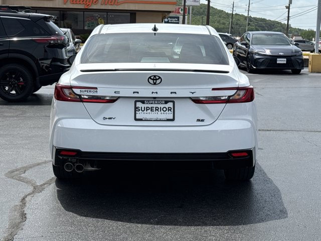 Used 2026 Toyota Camry Hybrid w/ Convenience Package FWD image 4