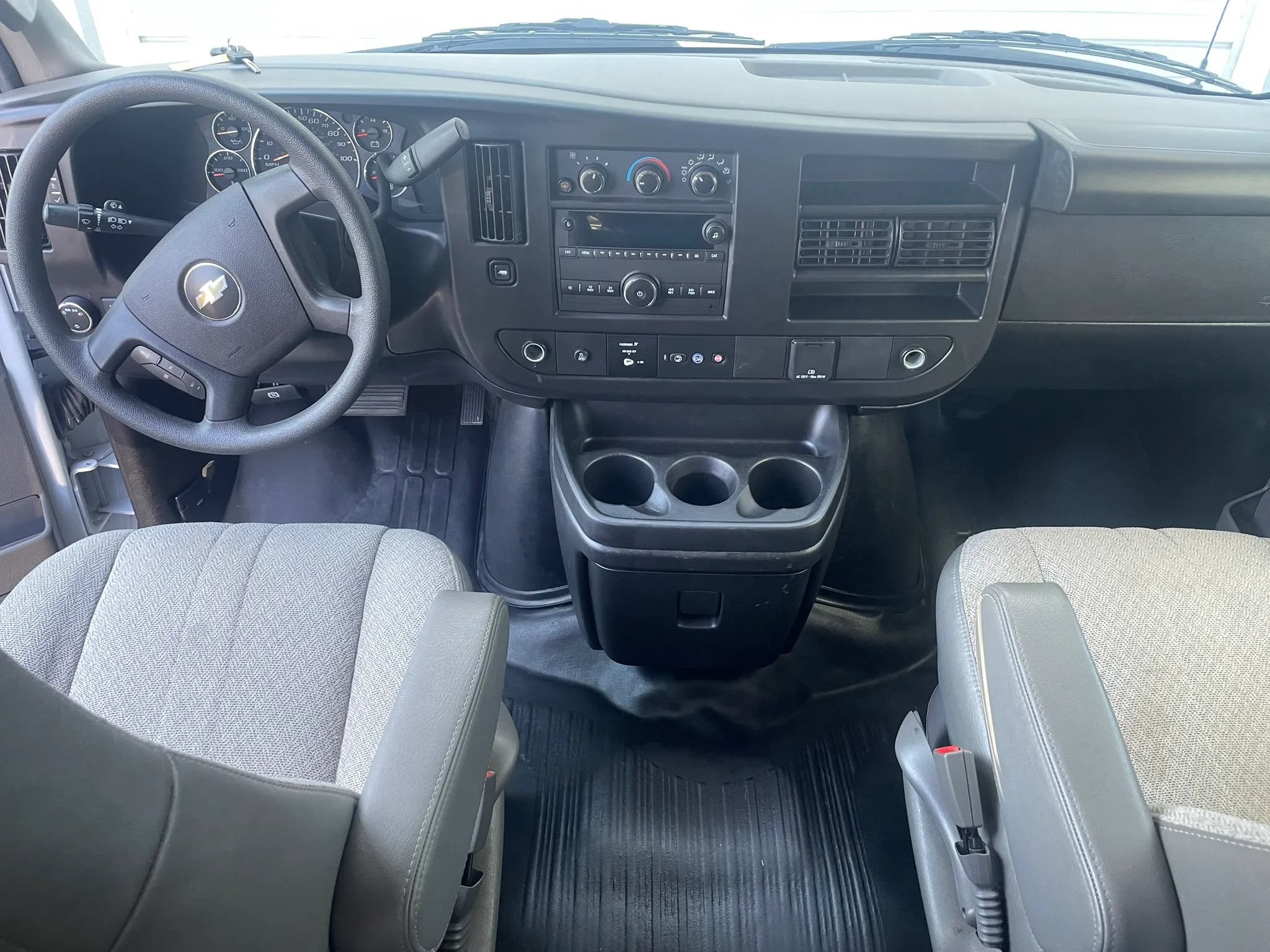 Used 2023 Chevrolet Express 3500 LS RWD image 11