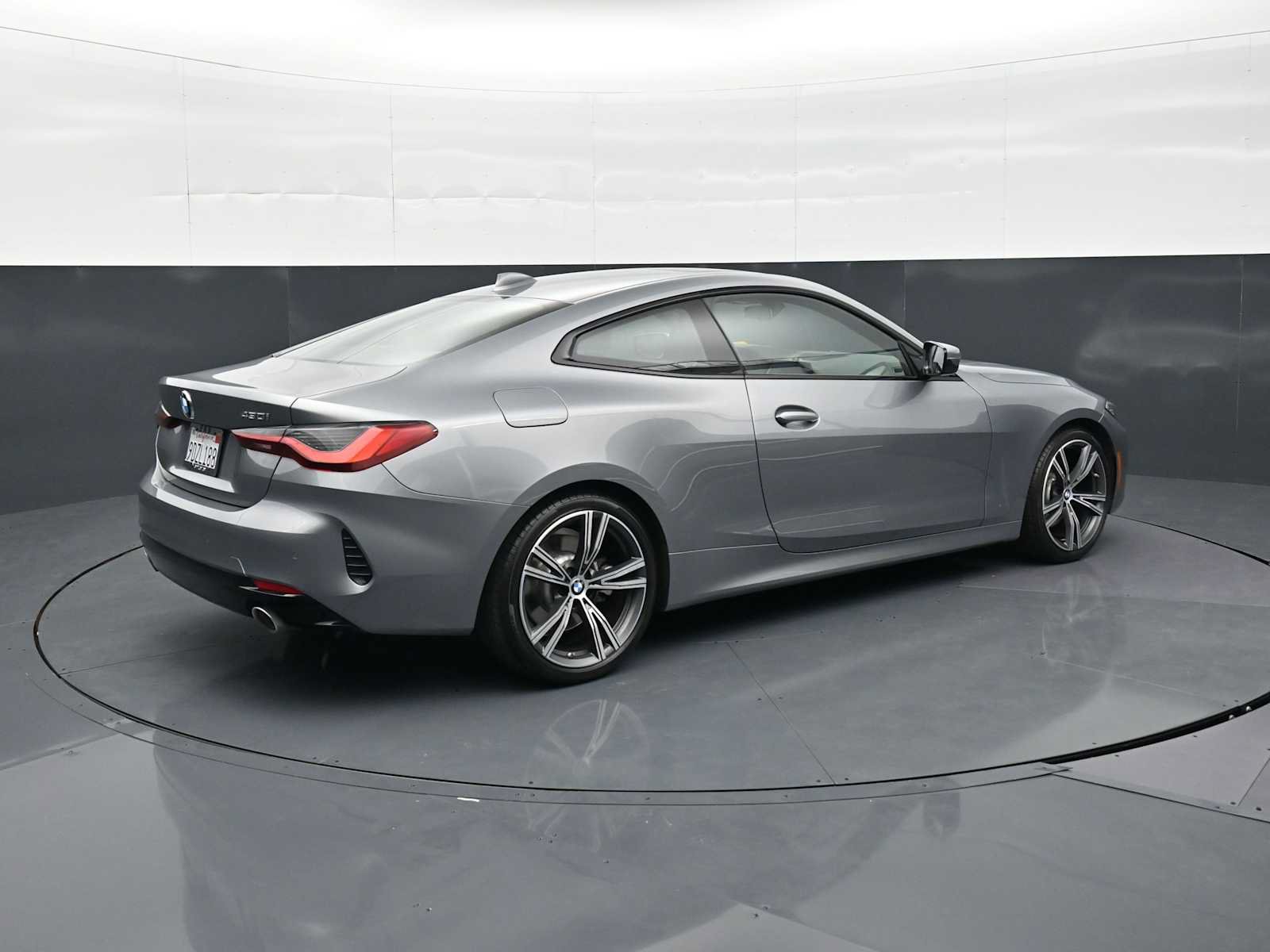 Certified 2023 BMW 430i Coupe w/ Convenience Package RWD image 5