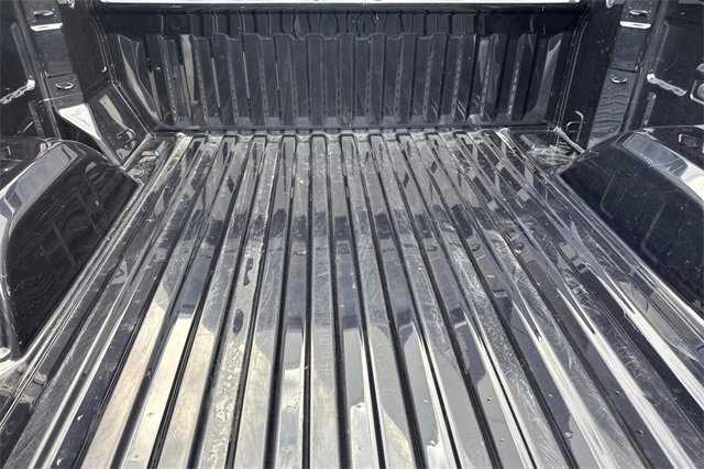 Used 2023 GMC Sierra 1500 Elevation image 17