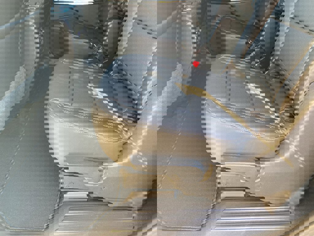 New 2026 Chevrolet Traverse LT w/ Midnight/Sport Edition image 16