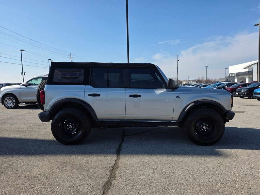 Used 2022 Ford Bronco Black Diamond image 9