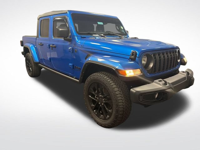 Used 2025 Jeep Gladiator Sport AWD/4WD image 7