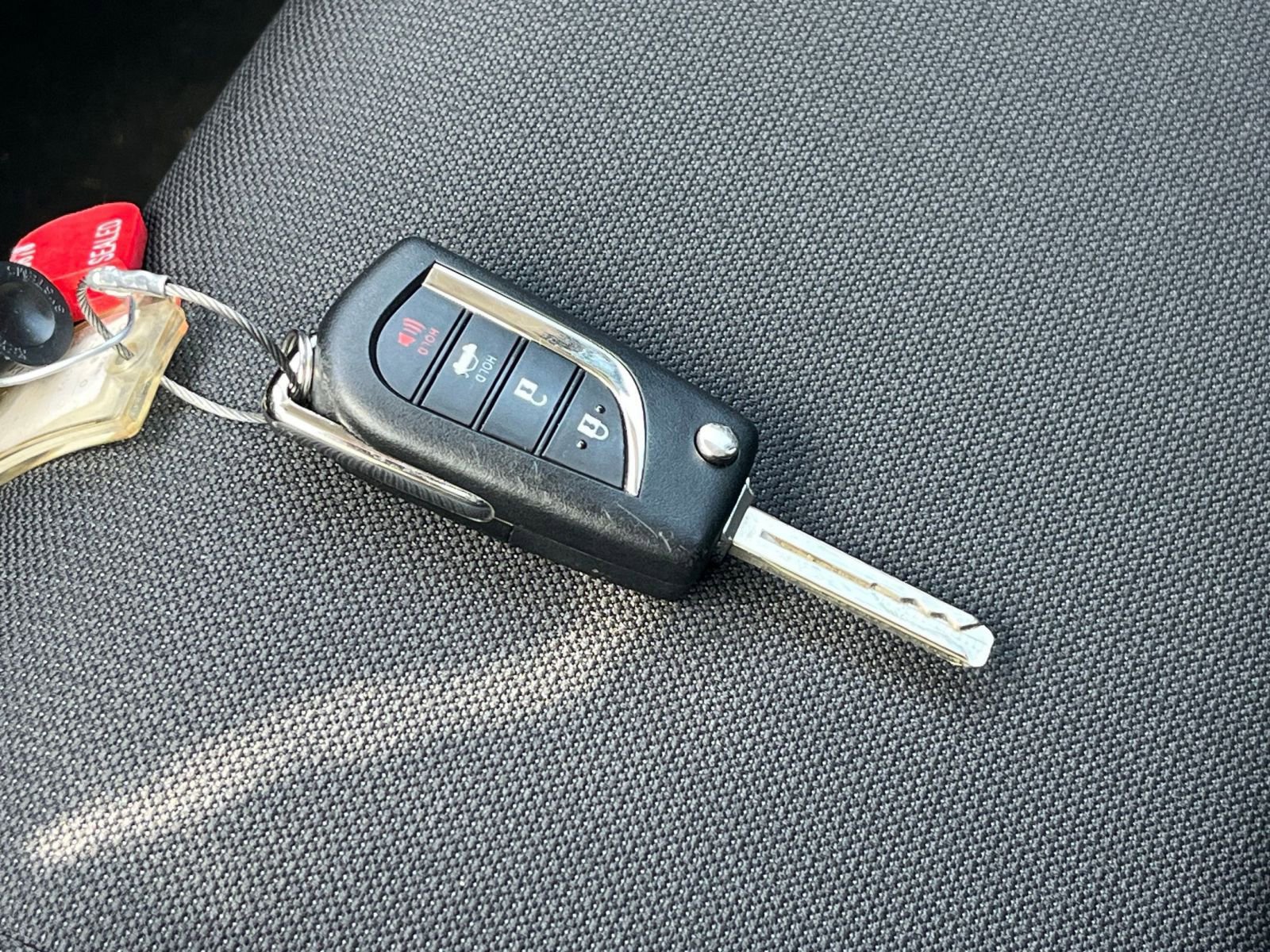 Used 2025 Toyota Corolla LE image 21