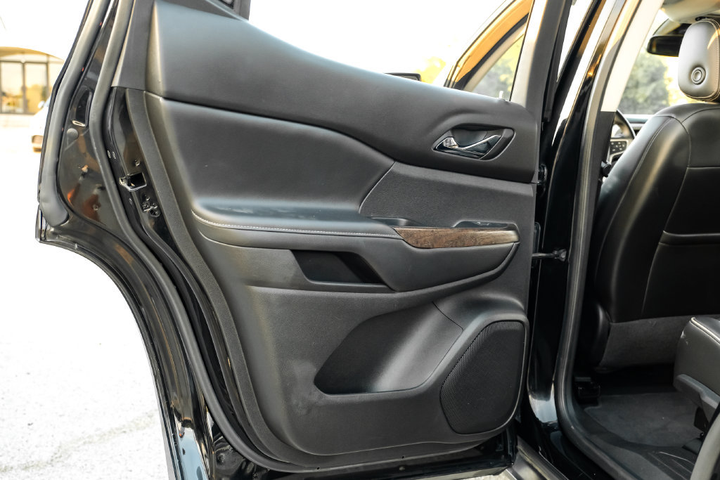 Used 2023 GMC Acadia Denali FWD image 44