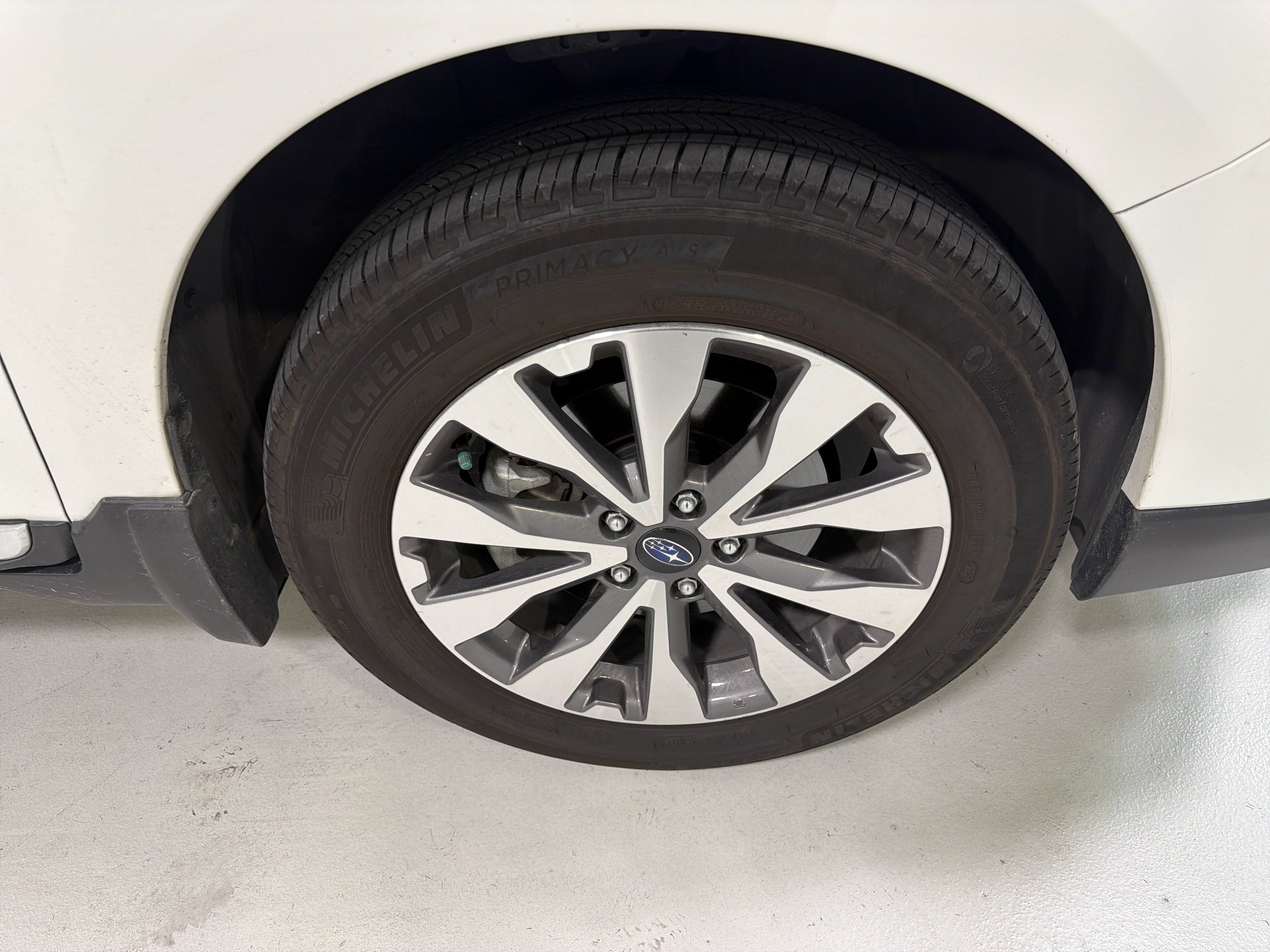 Used 2019 Subaru Outback 2.5i Touring AWD/4WD image 14