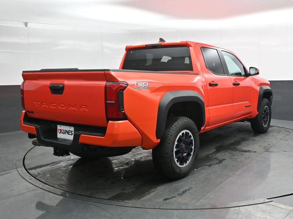 Used 2024 Toyota Tacoma TRD Off-Road AWD/4WD image 3