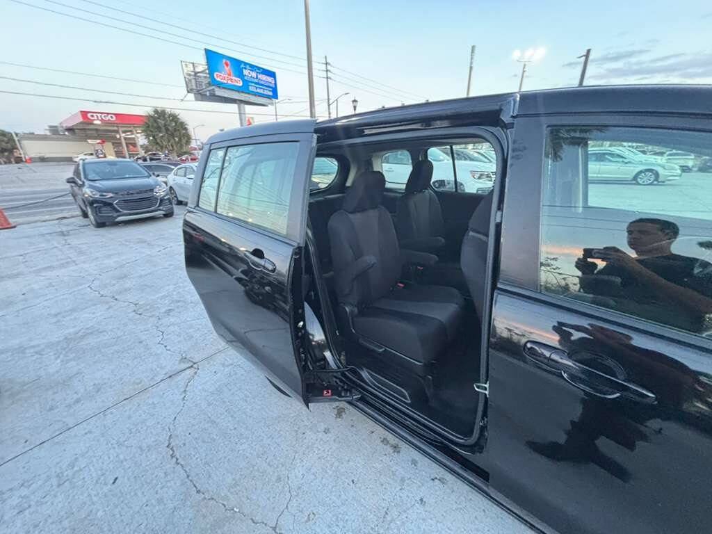 Used 2012 MAZDA MAZDA5 Sport FWD image 12