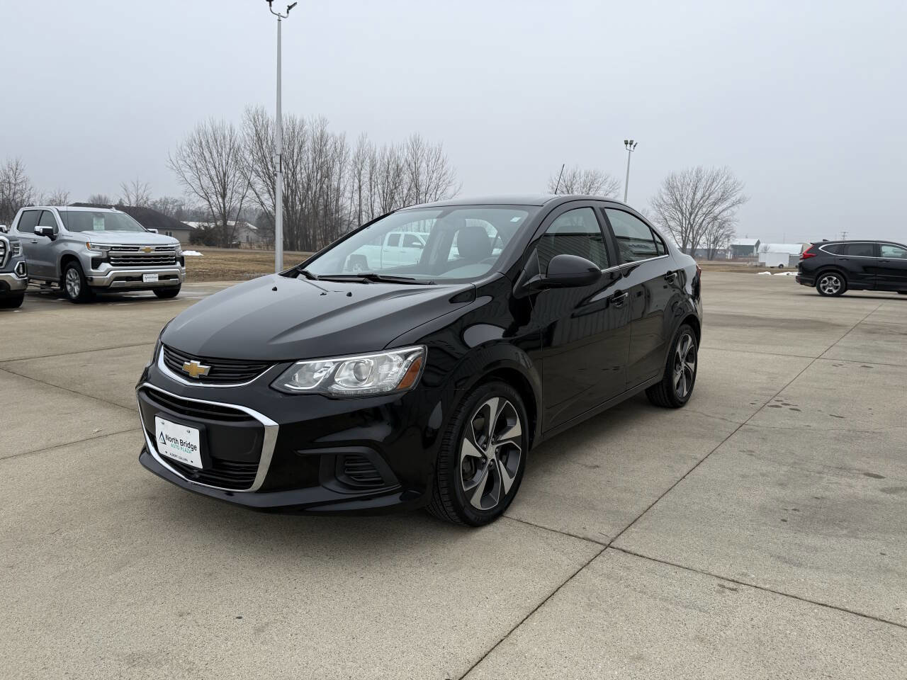 Used 2017 Chevrolet Sonic Premier image 2