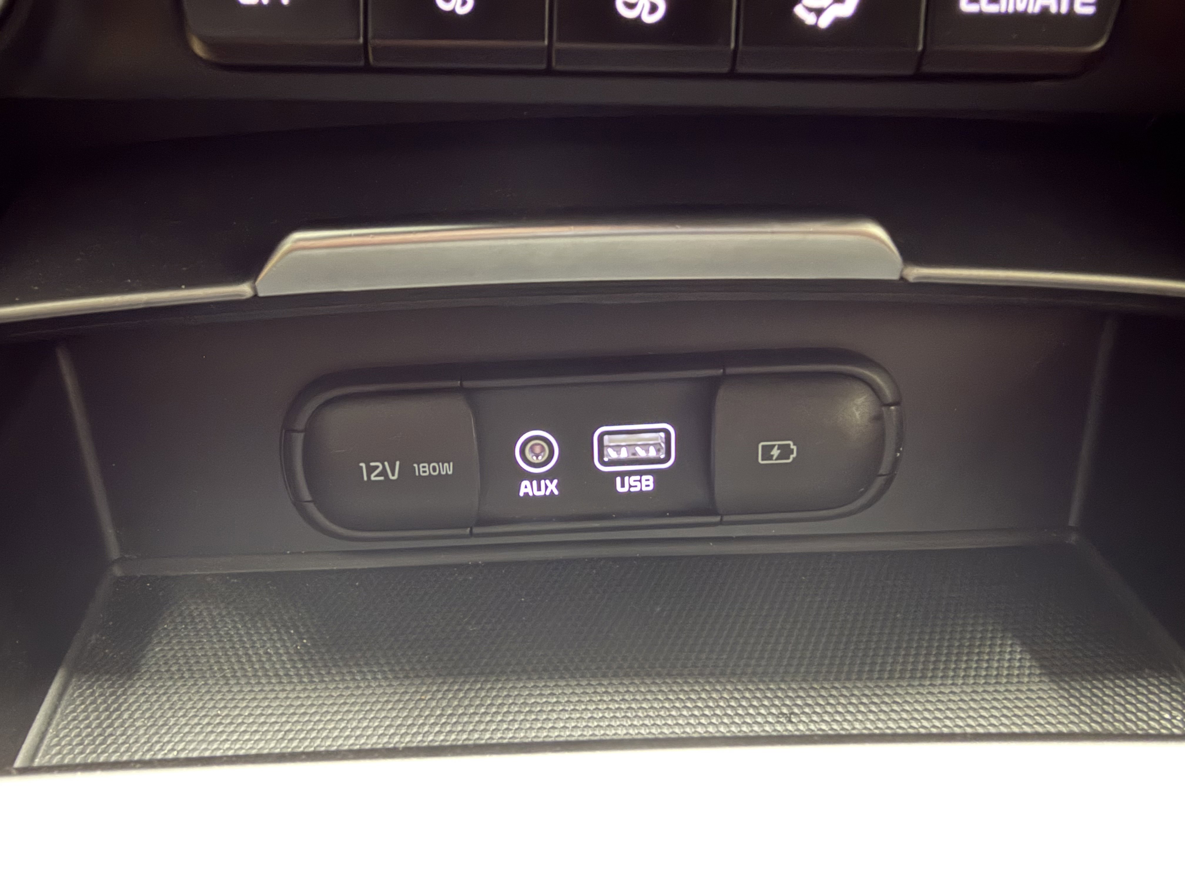 Used 2018 Kia Stinger GT1 RWD image 19