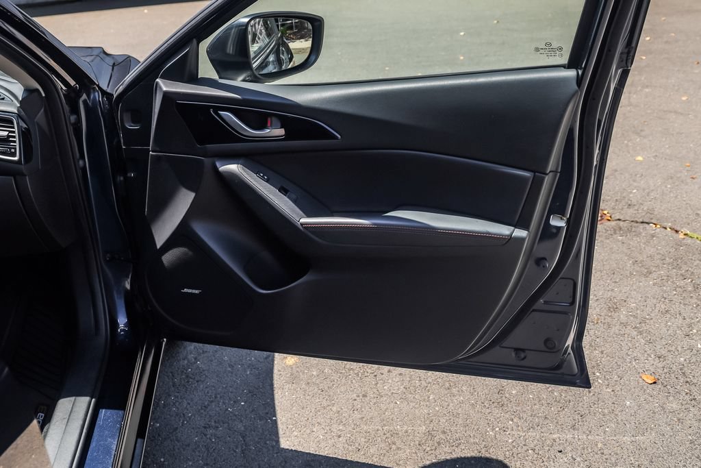 Used 2016 MAZDA MAZDA3 i Grand Touring FWD image 15