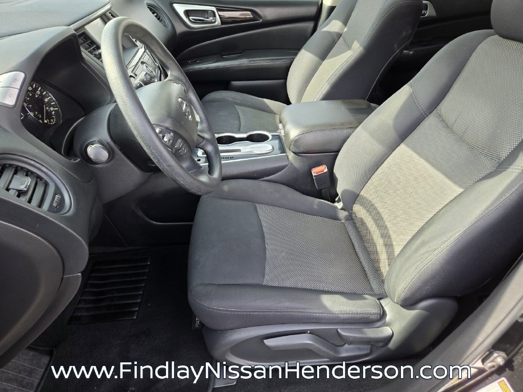 Used 2018 Nissan Pathfinder S FWD image 10