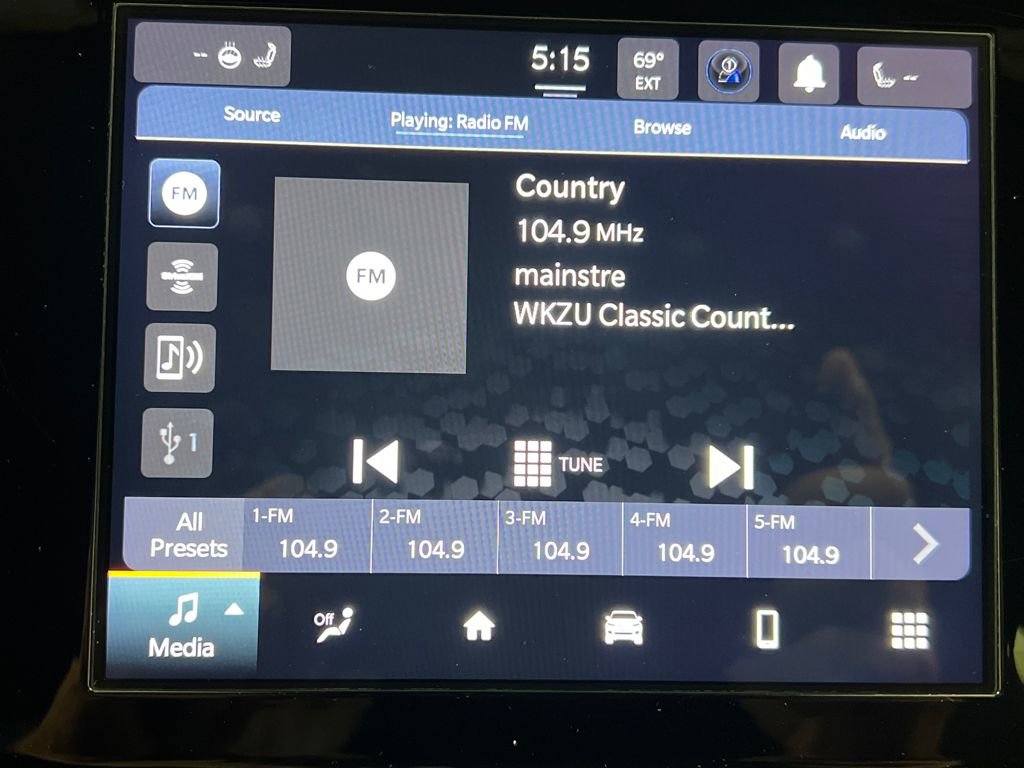 Used 2024 Jeep Grand Cherokee Altitude image 53