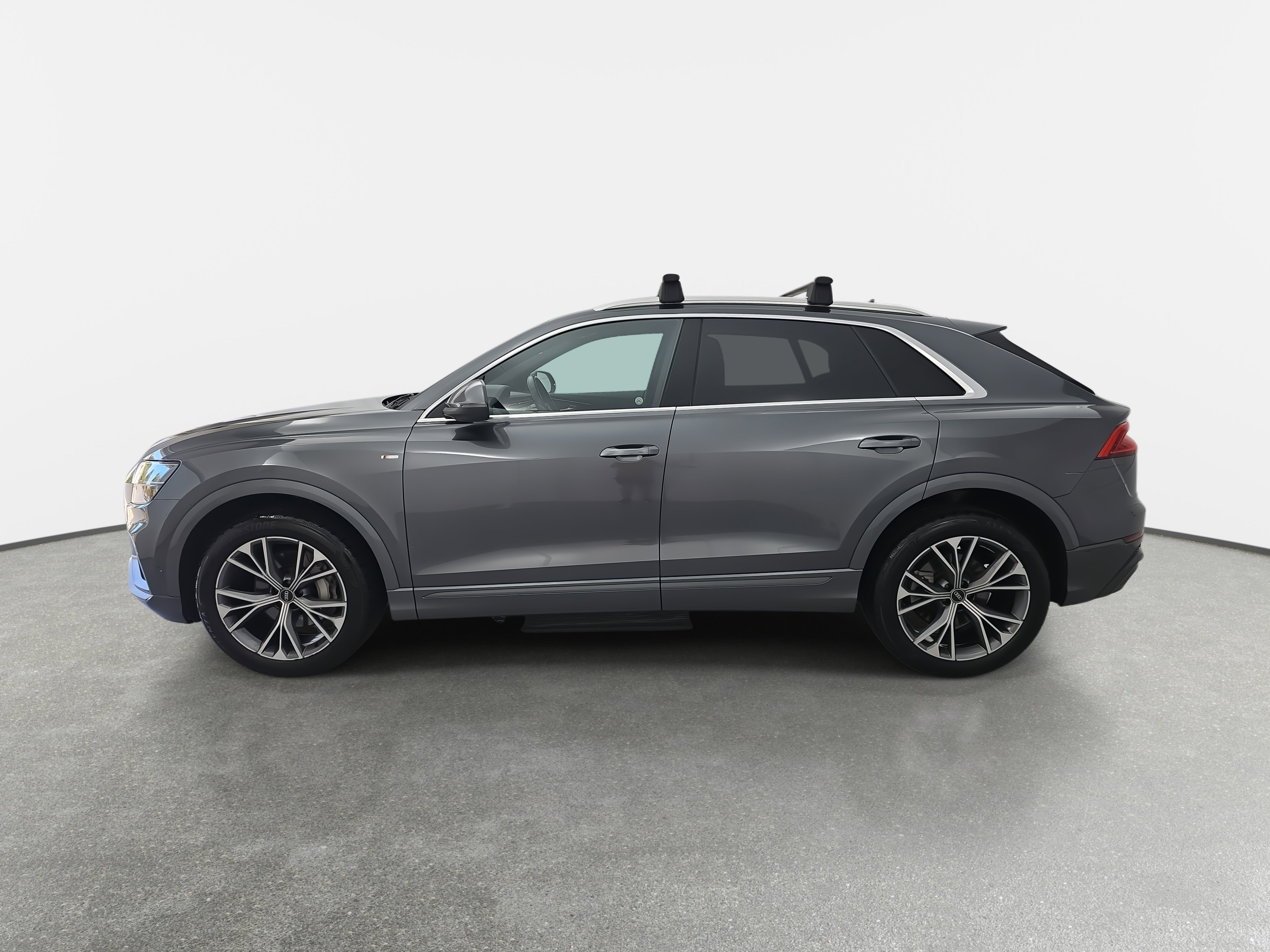 Used 2021 Audi Q8 Premium Plus image 15