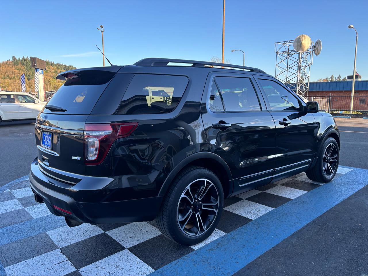 Used 2015 Ford Explorer Sport w/ Equipment Group 401A AWD/4WD image 5