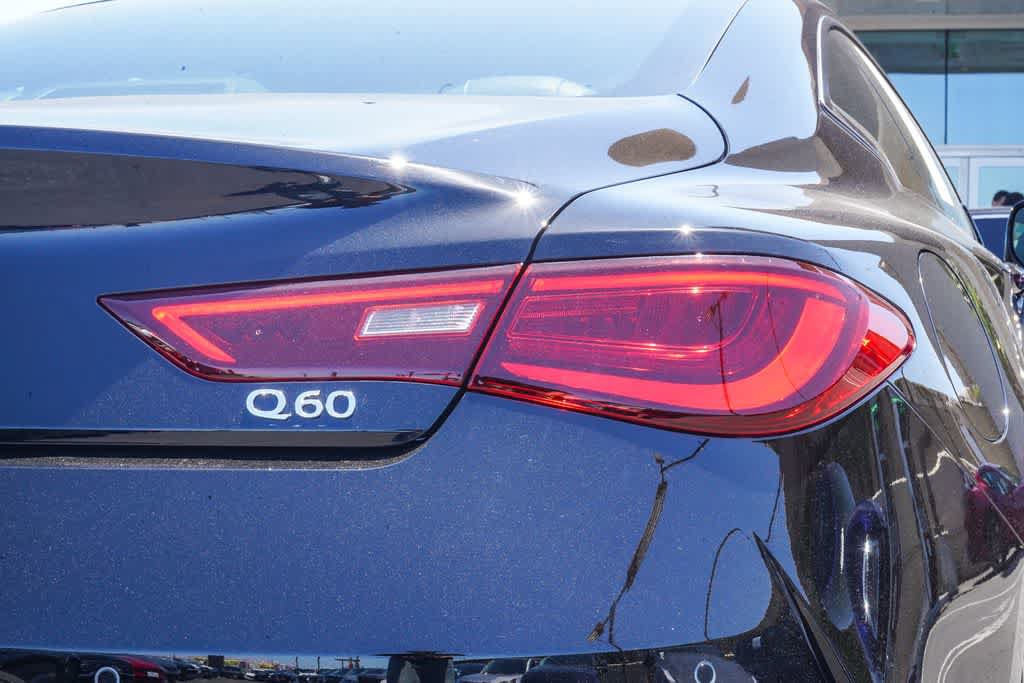 Used 2022 INFINITI Q60 3.0t Luxe w/ Essential Package RWD image 7