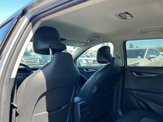 Certified 2023 Kia Niro EX image 11