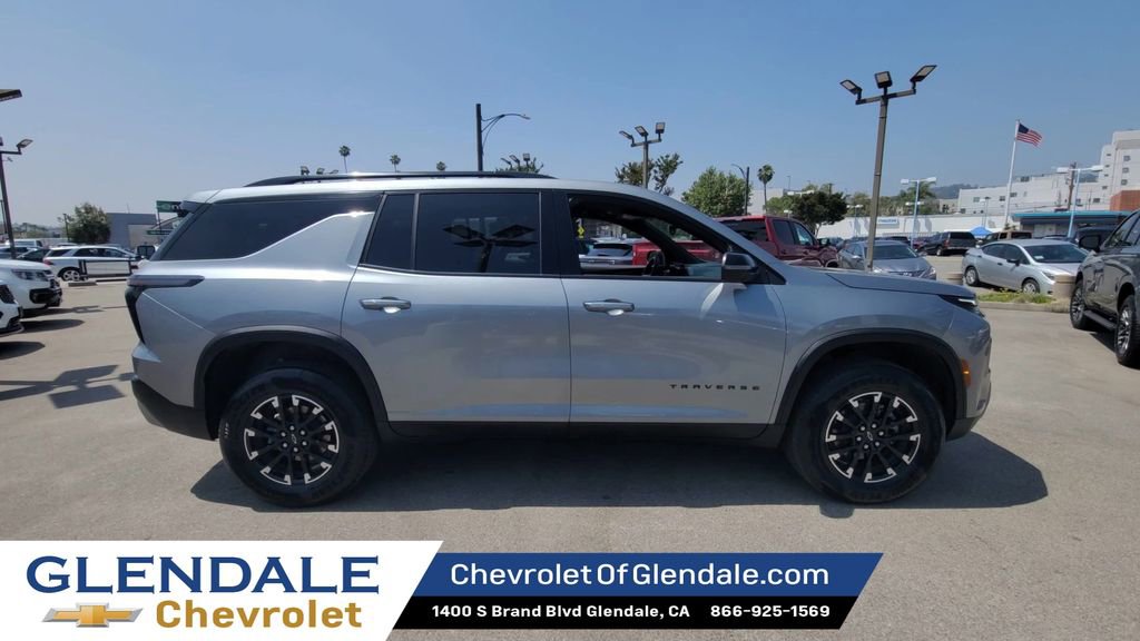 Certified 2025 Chevrolet Traverse Z71 AWD/4WD image 9
