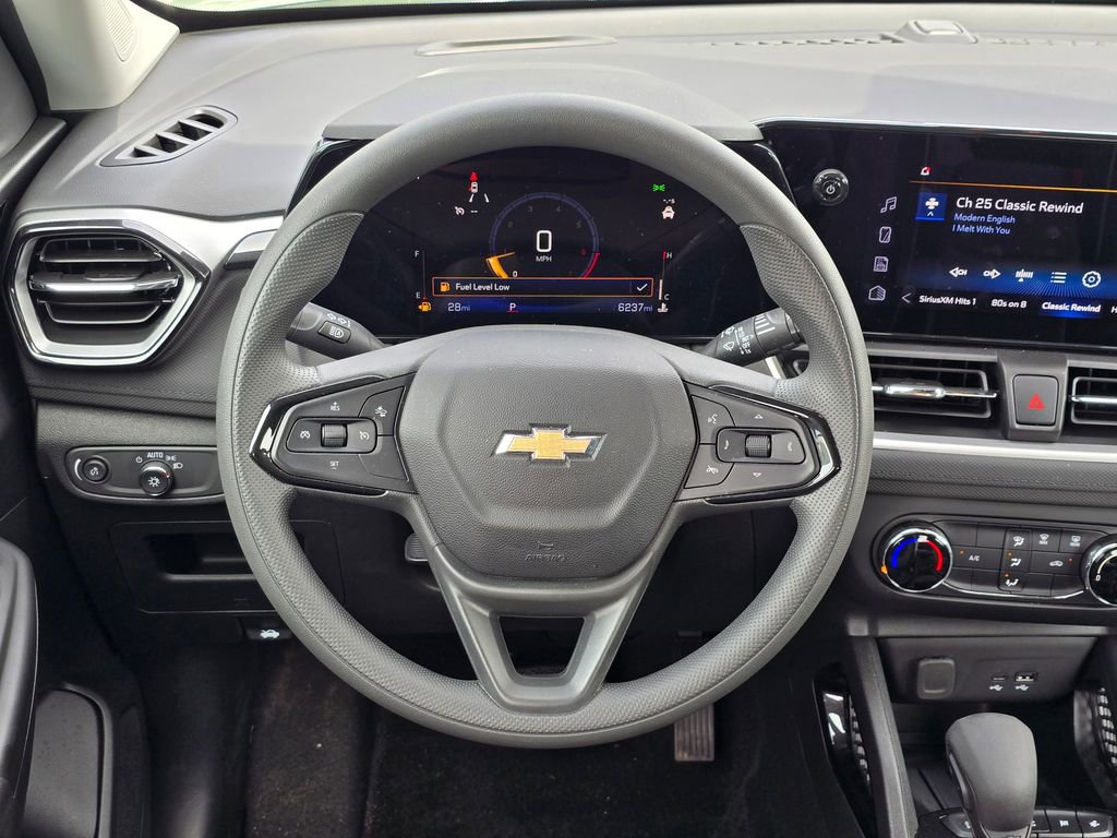 Used 2026 Chevrolet TrailBlazer LS w/ LS Confidence Package FWD image 6