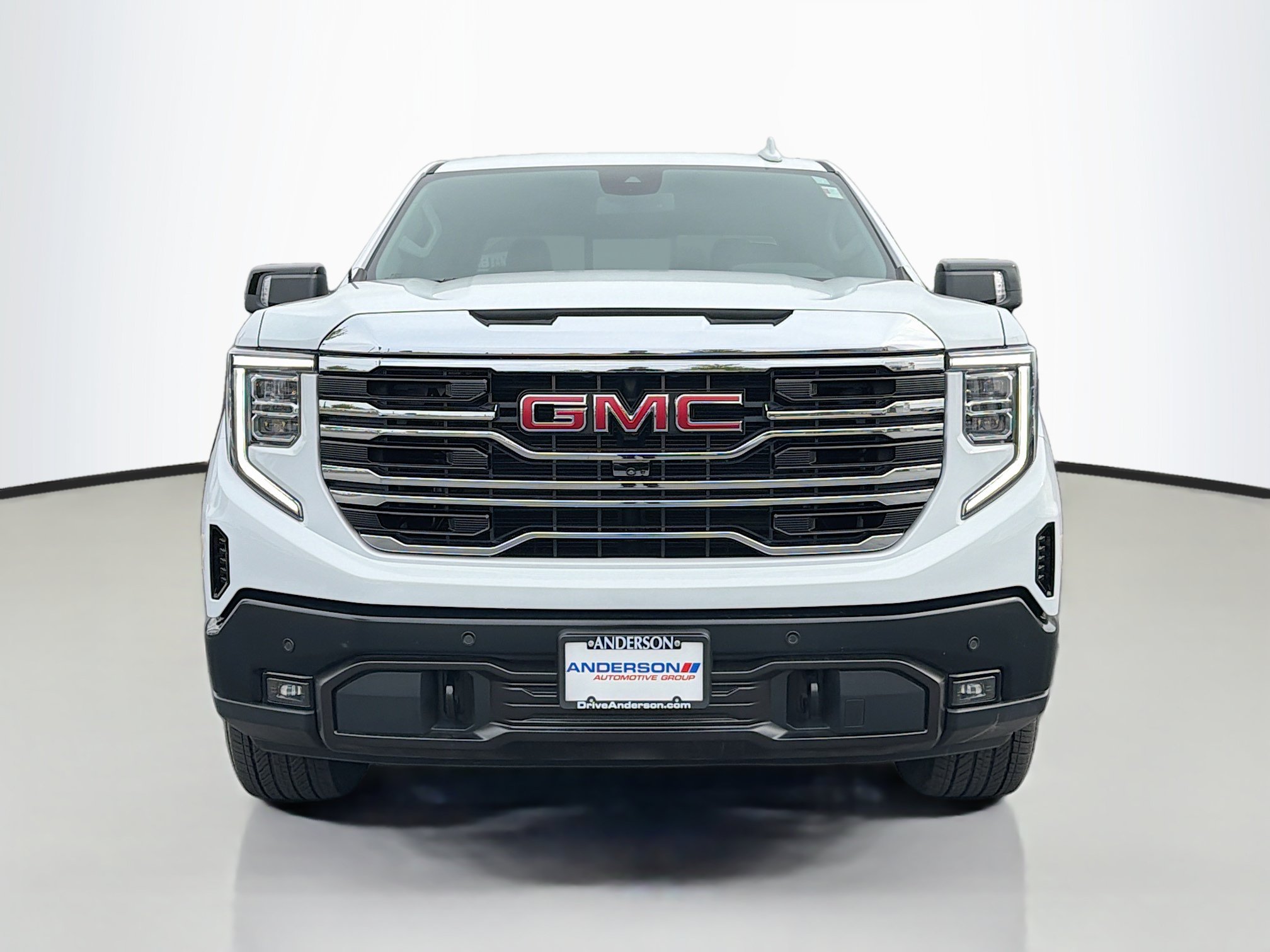 Used 2024 GMC Sierra 1500 SLT w/ SLT Premium Plus Package AWD/4WD image 15