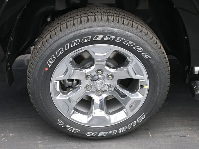 New 2026 RAM 1500 4x4 Crew Cab image 40