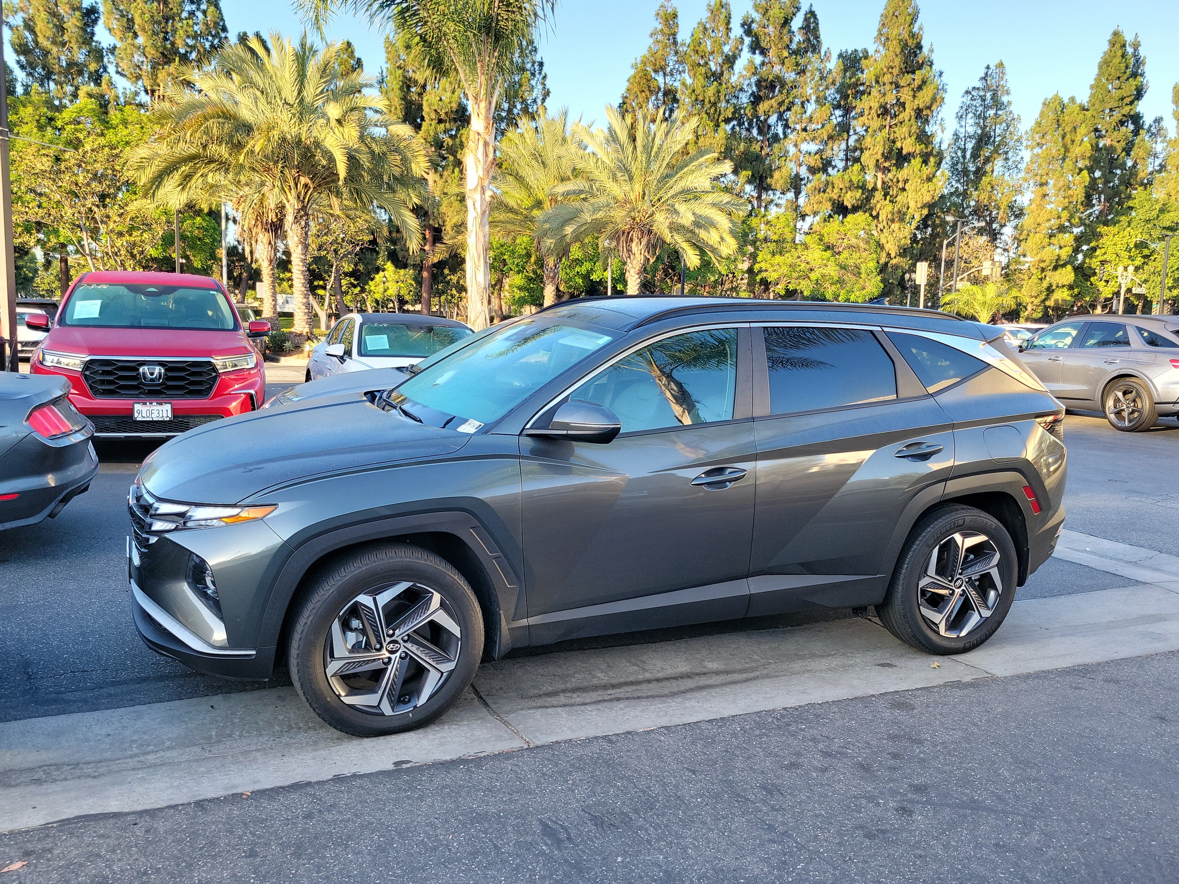 Certified 2024 Hyundai Tucson SEL AWD/4WD image 2