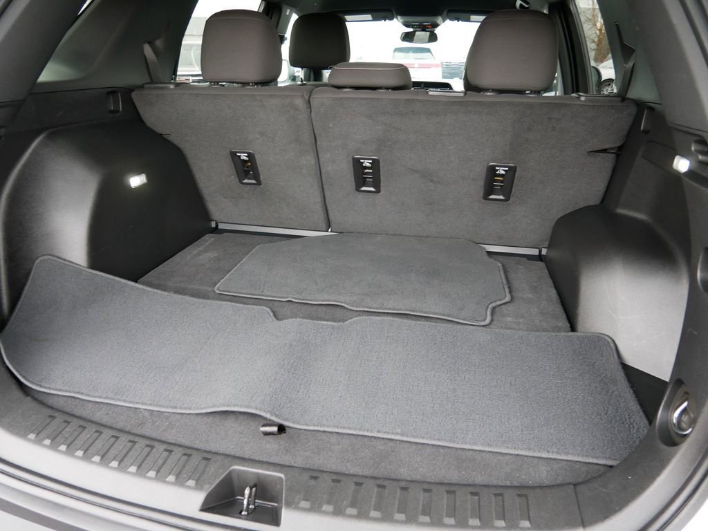 Used 2025 GMC Terrain Elevation AWD/4WD image 13