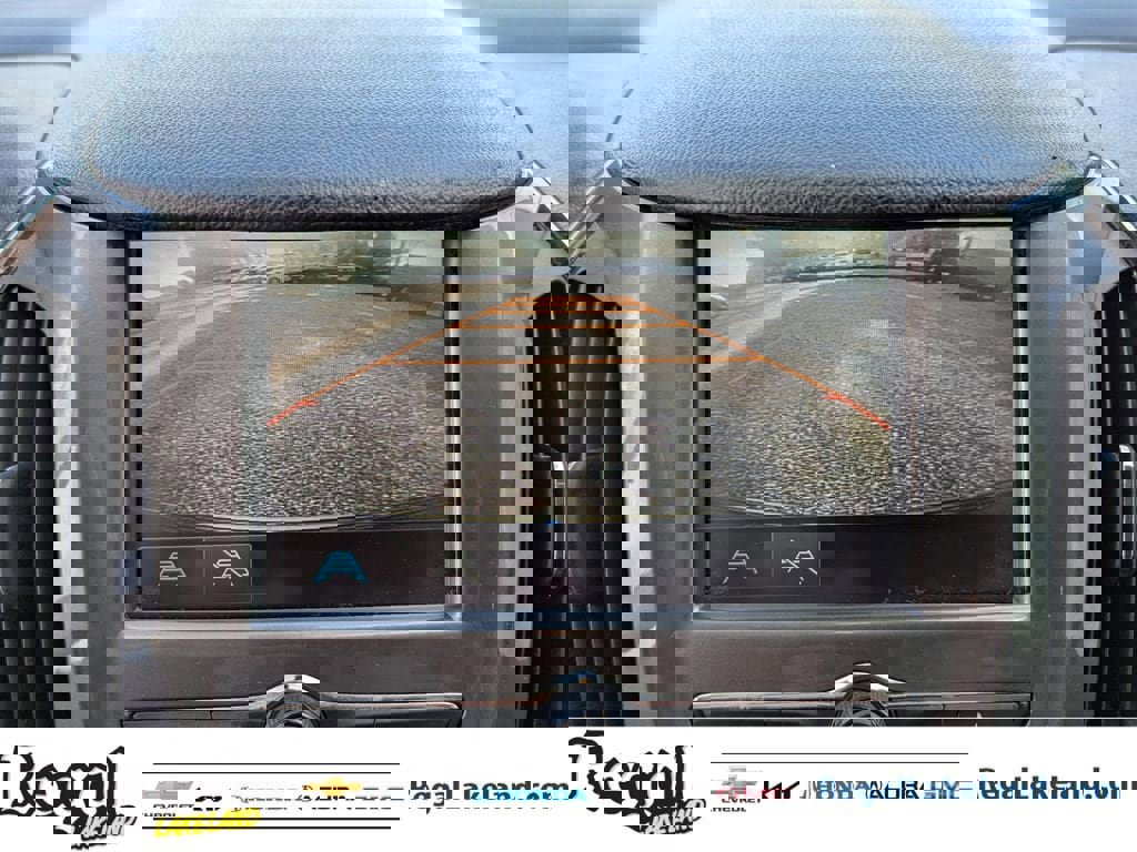 Used 2017 Chevrolet Cruze LT w/ Convenience Package image 20