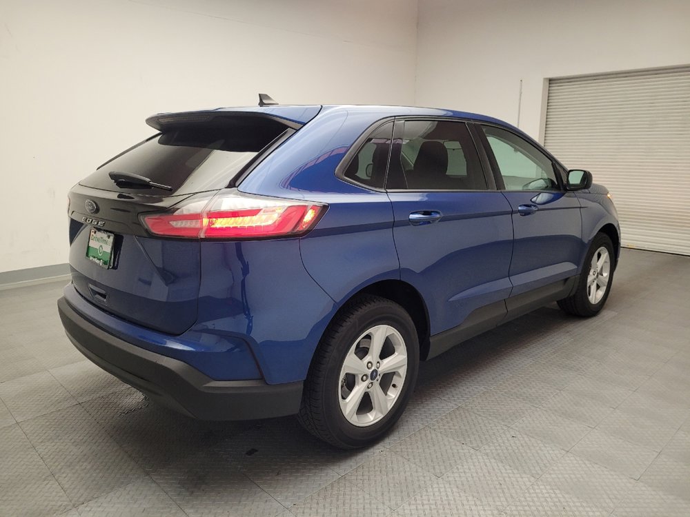 Used 2021 Ford Edge SE w/ Cargo Accessory Package image 9