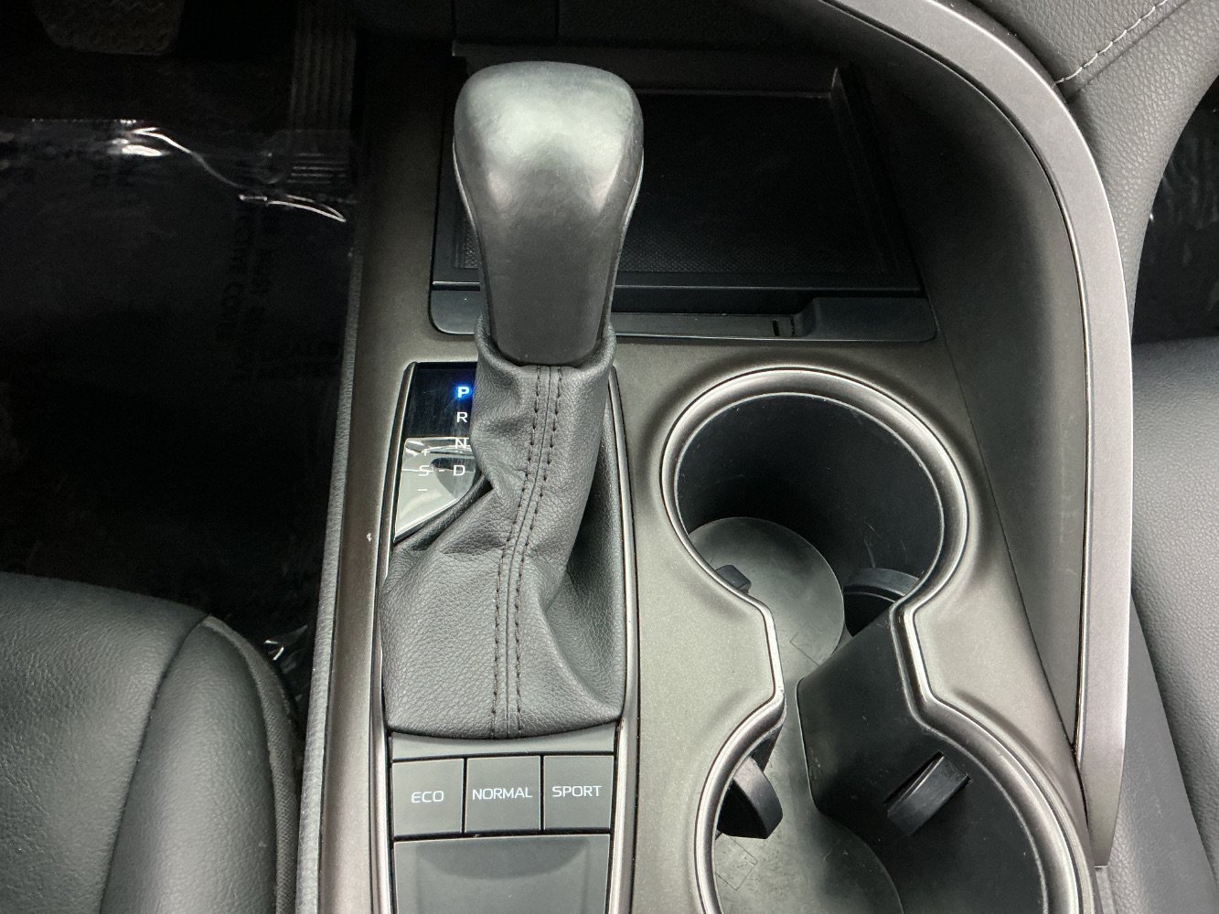 Used 2023 Toyota Camry SE w/ Convenience Package FWD image 36