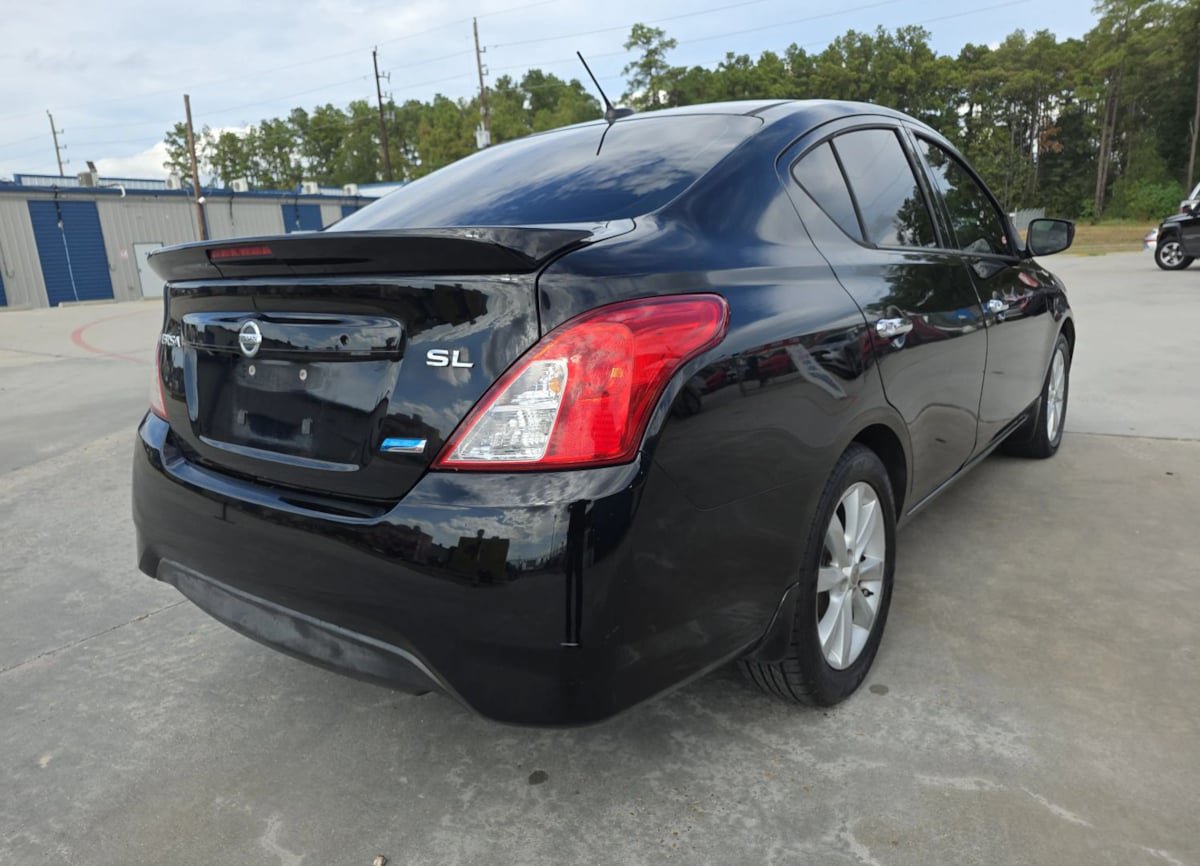 Used 2015 Nissan Versa w/ SL Tech Package FWD image 44