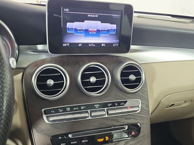 Used 2019 Mercedes-Benz GLC 350e 4MATIC image 16